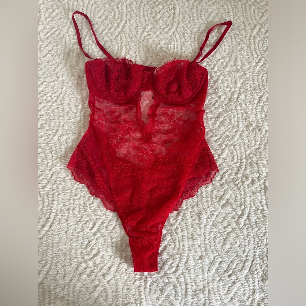Victorias Secret Beautiful red lace bodysuit